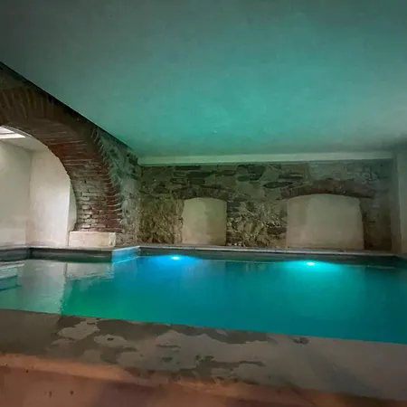 Lavish With Spa, Pool, Turkish Bath